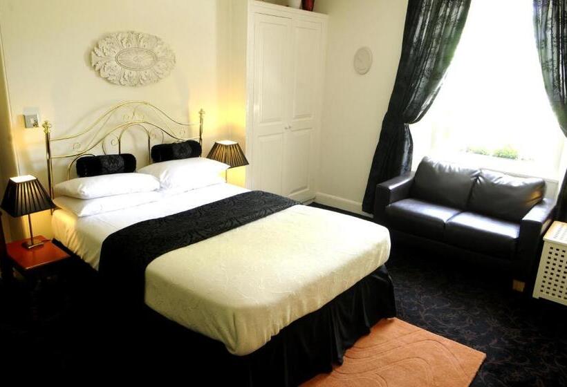 高级大房间, The Globe Inn