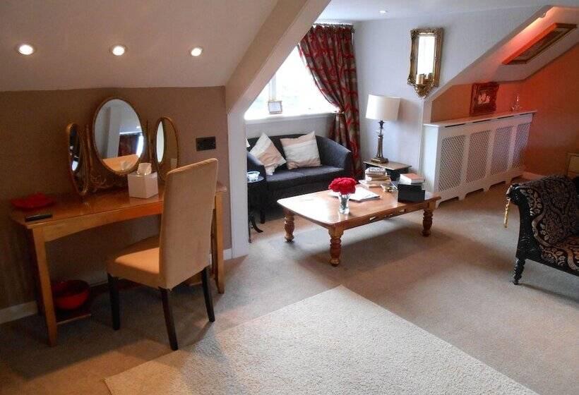 جناح ديلوكس, The Globe Inn