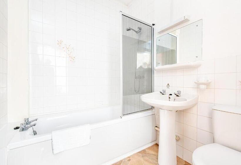 חדר סטנדרט, The Headlands