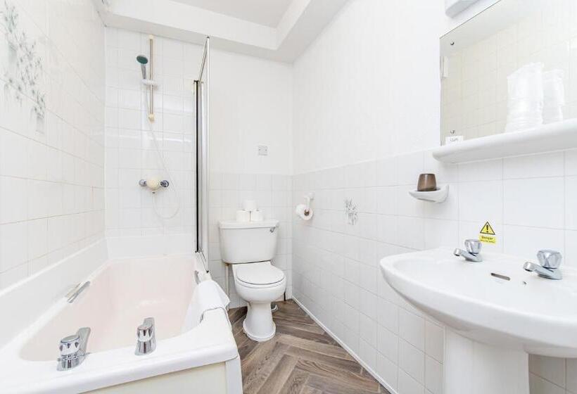 חדר משפחתי, The Headlands