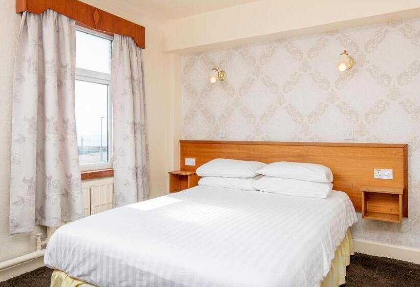 חדר משפחתי, The Headlands