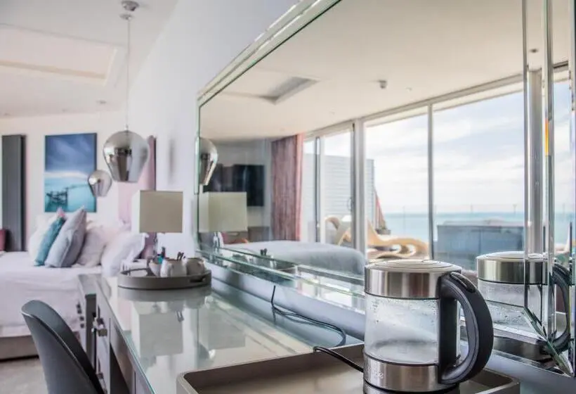 Deluxe Suite Sea View, The Pines