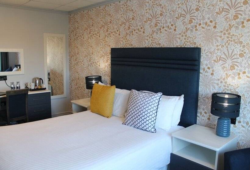 标准间, The Pines