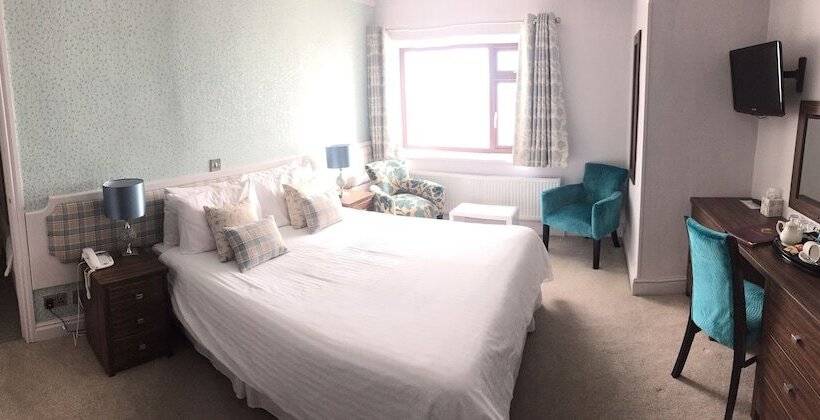 家庭间, The Pines