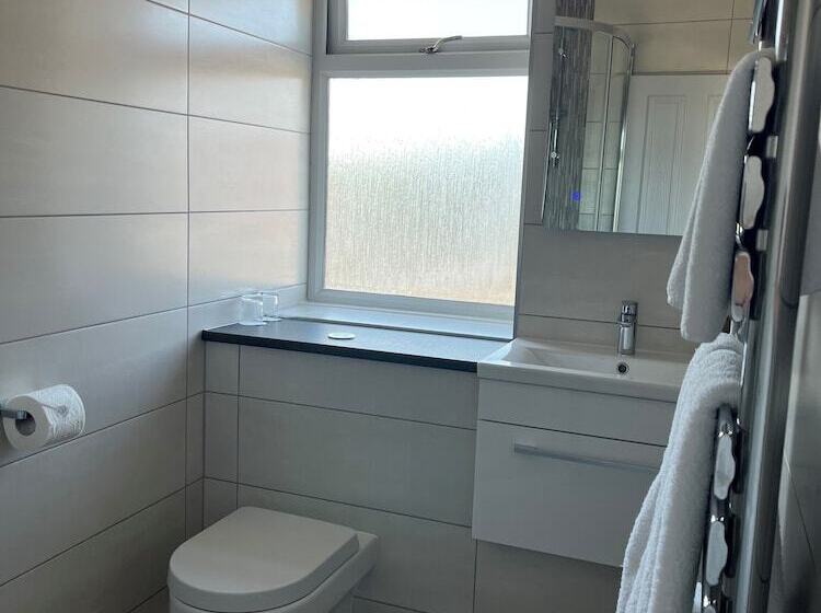 标准间, The Pines