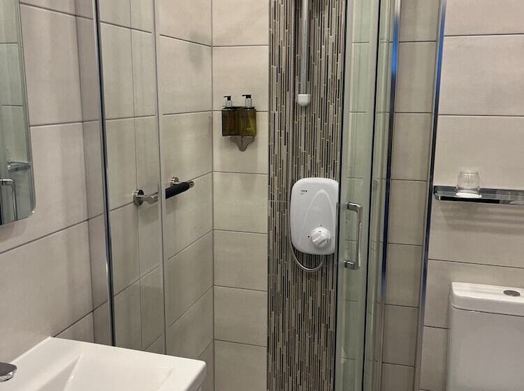 带海景的标准房, The Pines