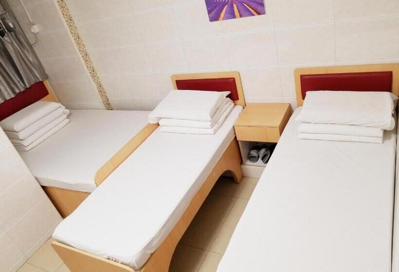 اتاق استاندارد چهار تخته, Asia Travel House