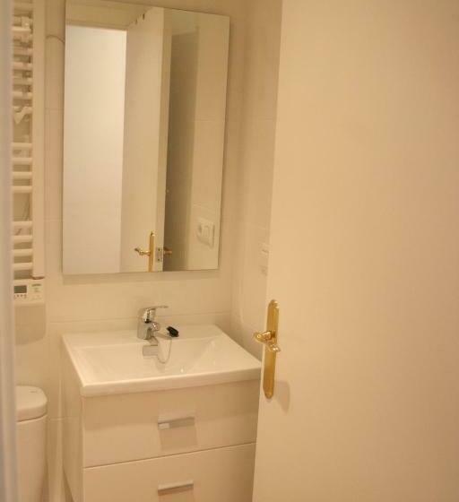 Suite with Terrace, 7 Moons Bed & Breakfast