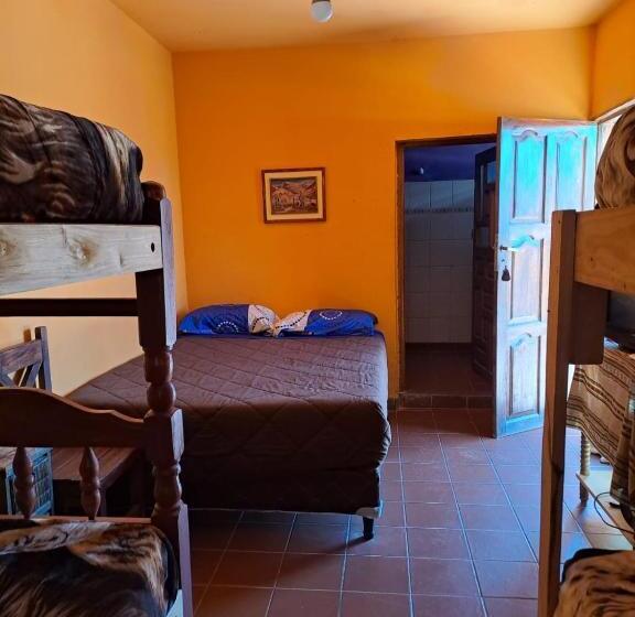اتاق خانوادگی, Carnavalito Hostel Tilcara