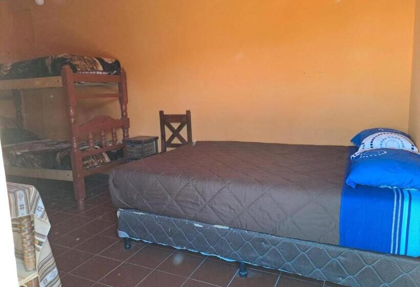 اتاق خانوادگی, Carnavalito Hostel Tilcara