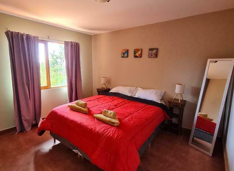 スタンダードバンガロー, Hostel I Keu Ken