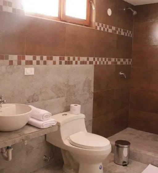 Standard Kolmen Hengen Huone, Casa Sakiwa