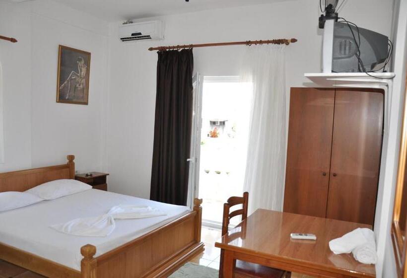 Quarto standart com varanda, Floga