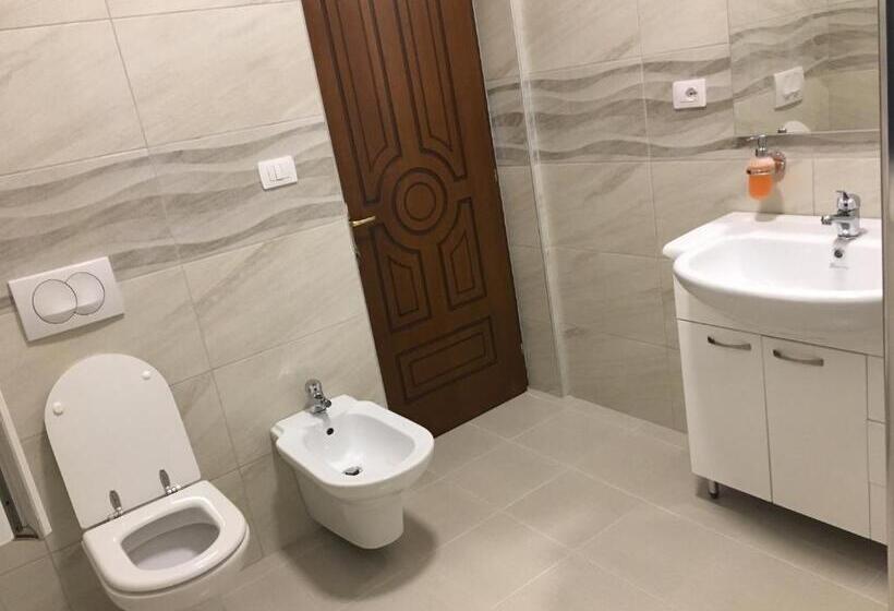 Quarto standart com varanda, Floga