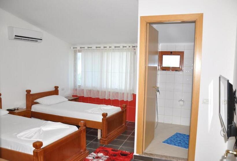 Quarto Quádruplo Standard, Floga