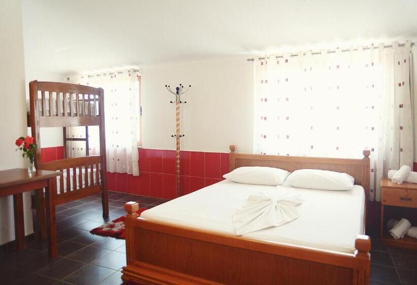 Quarto Quádruplo Standard, Floga