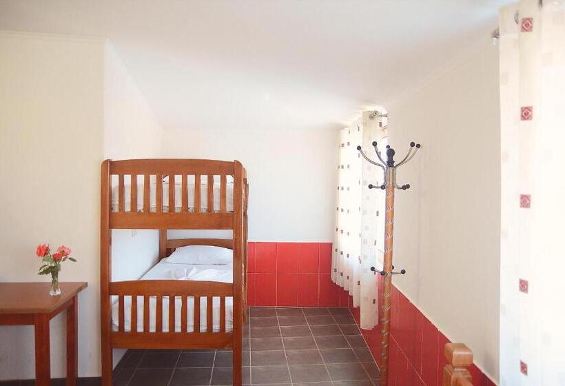 Quarto Quádruplo Standard, Floga