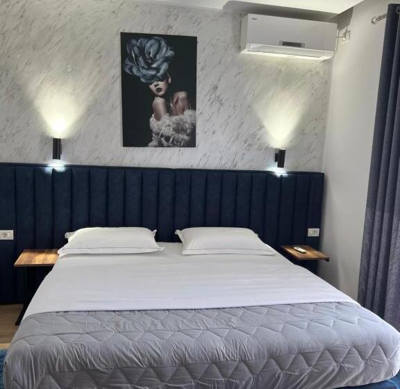 Quarto standart com varanda, Floga