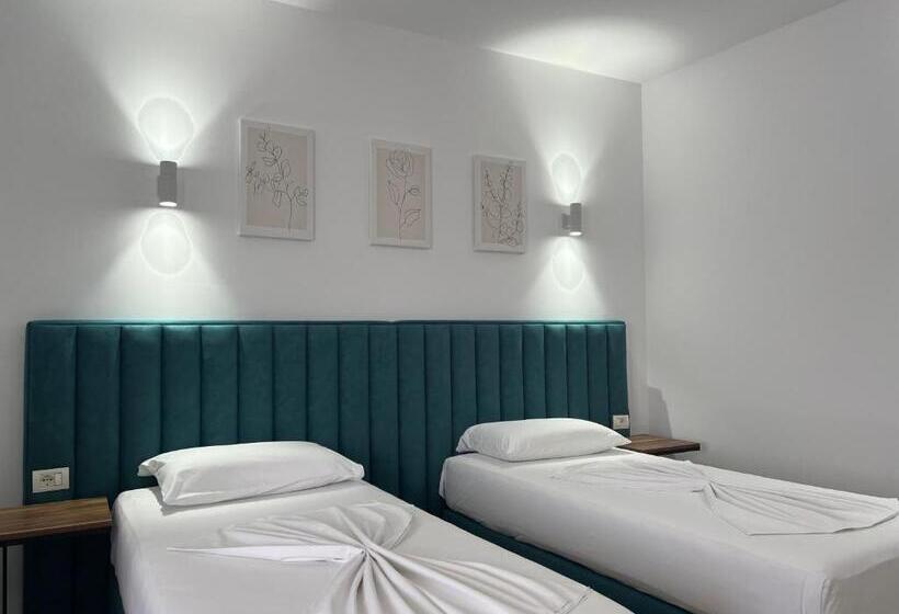 Quarto Comfort, Floga