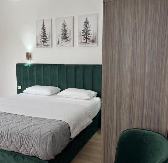 Quarto standart com varanda, Floga