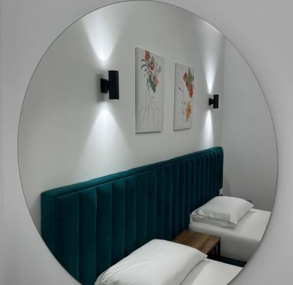 Quarto Comfort, Floga