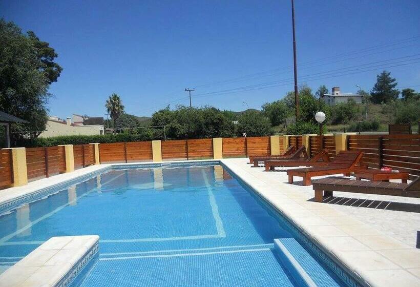 スタンダードルーム, Foxes