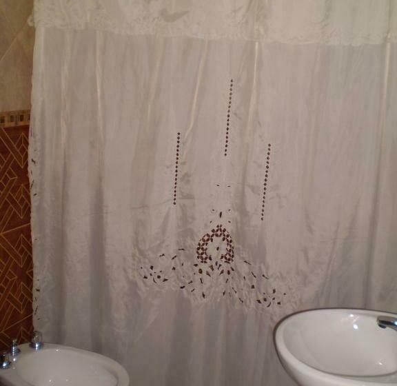 スタンダードルーム, Foxes