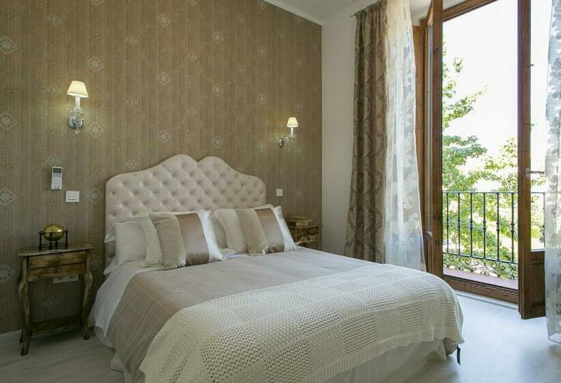 Habitación Estándar con Vistas, Hostal Central Palace Madrid