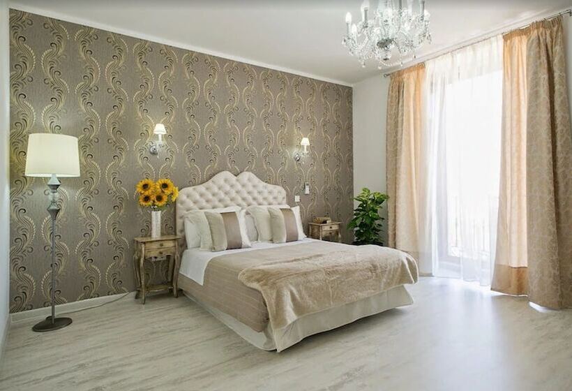 Habitación Estándar con Vistas, Hostal Central Palace Madrid