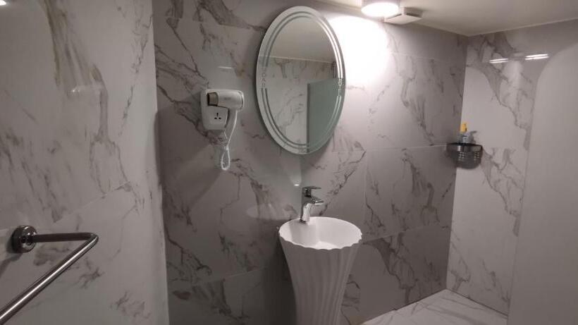 اتاق استاندارد با بالکن, Moab Land