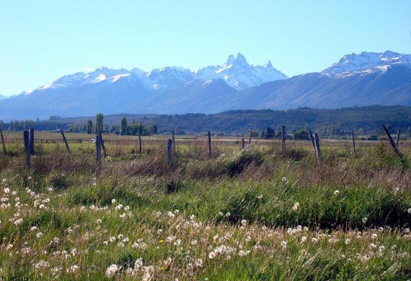Студия Стандарт, Piuke Mapu Patagonia Hostel