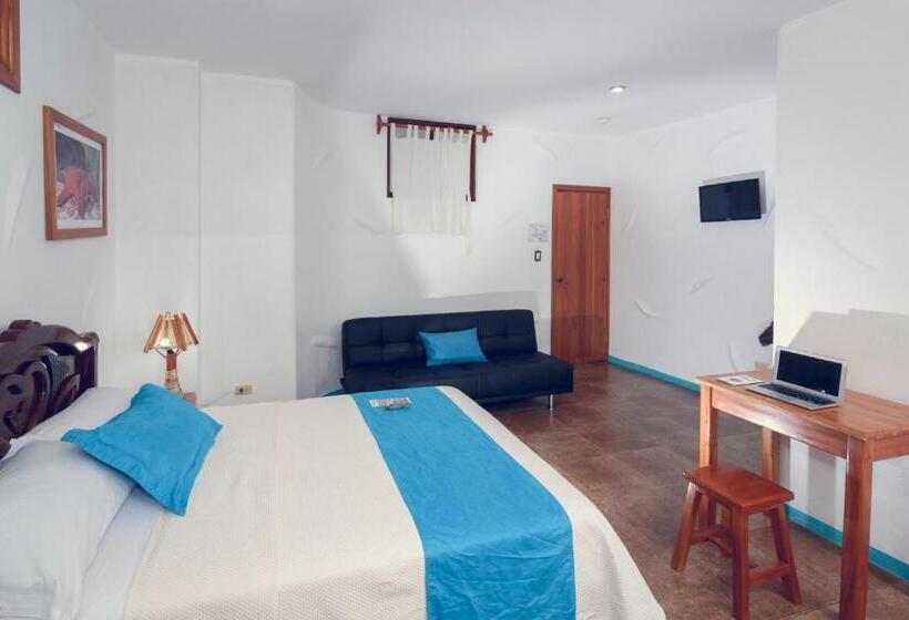 Quarto Estandar com Sacada, Galapagos Native