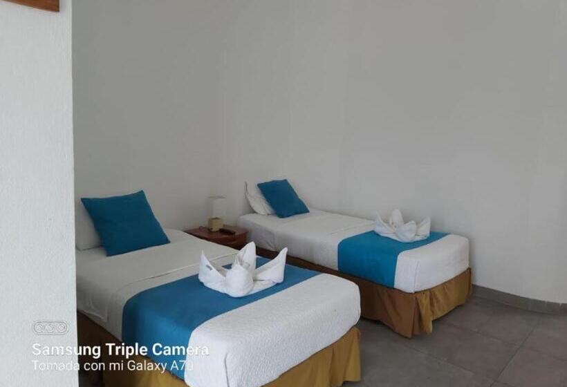 חדר סטנדרט עם מרפסת, Galapagos Native