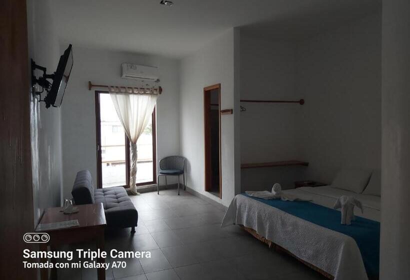 חדר דחוקס עם מיטת קינג, Galapagos Native