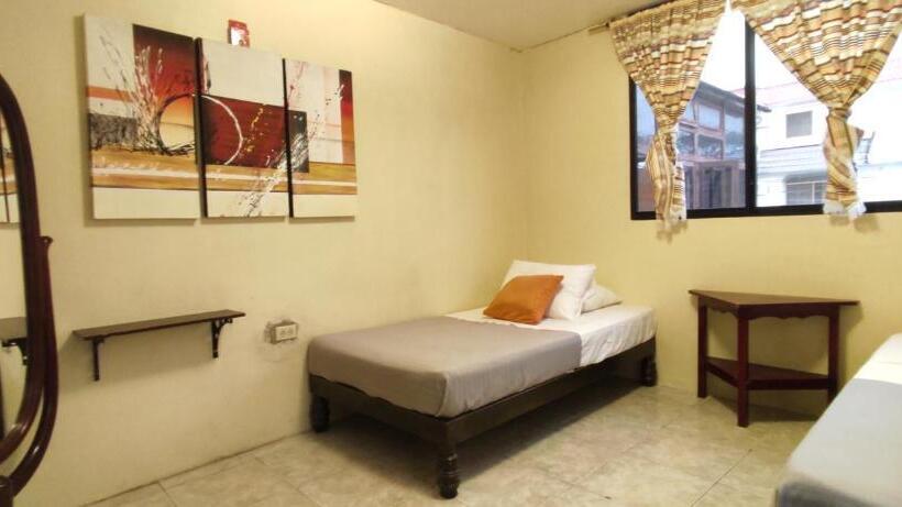اتاق اکونومی, Dreamkapture Hostel Close To The Airport And Bus Terminal