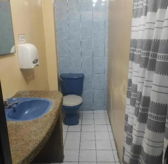 スタンダード４人部屋, Dreamkapture Hostel Close To The Airport And Bus Terminal