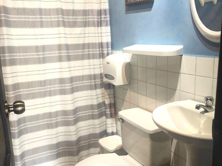 اتاق استاندارد با سرویس بهداشتی مشترک, Dreamkapture Hostel Close To The Airport And Bus Terminal