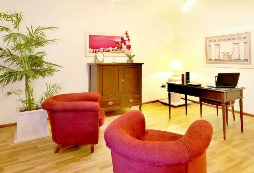 シニアスイート, Argos