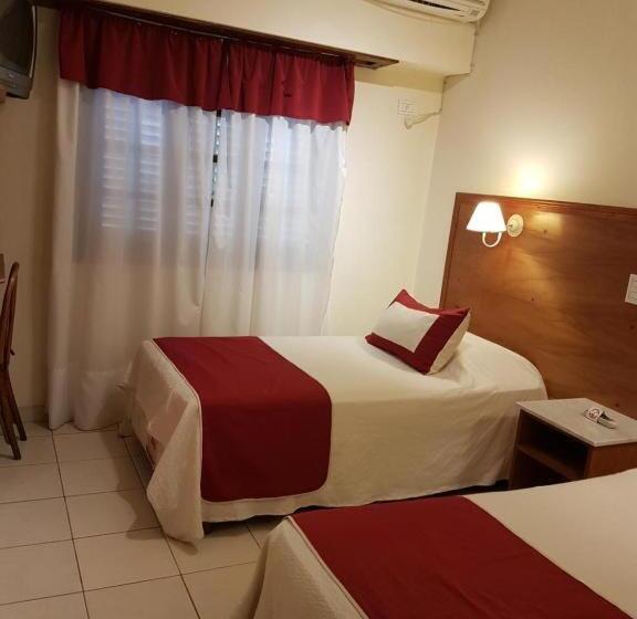 스탠다드 트리플 룸, Francia