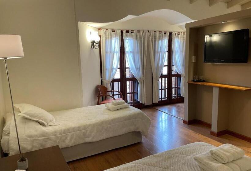 جناح سرير كينج, Santa Catalina