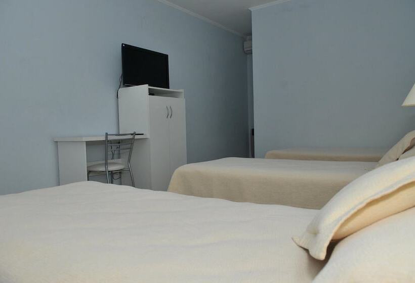 اتاق استاندارد چهار تخته, Tagüé