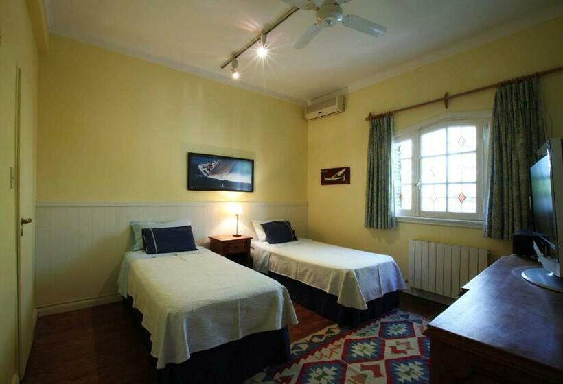 标准间, Lo De Costa B&b