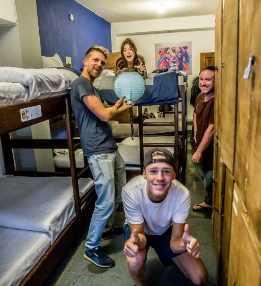 تختخواب در اتاق مشترک, Minka Hostel