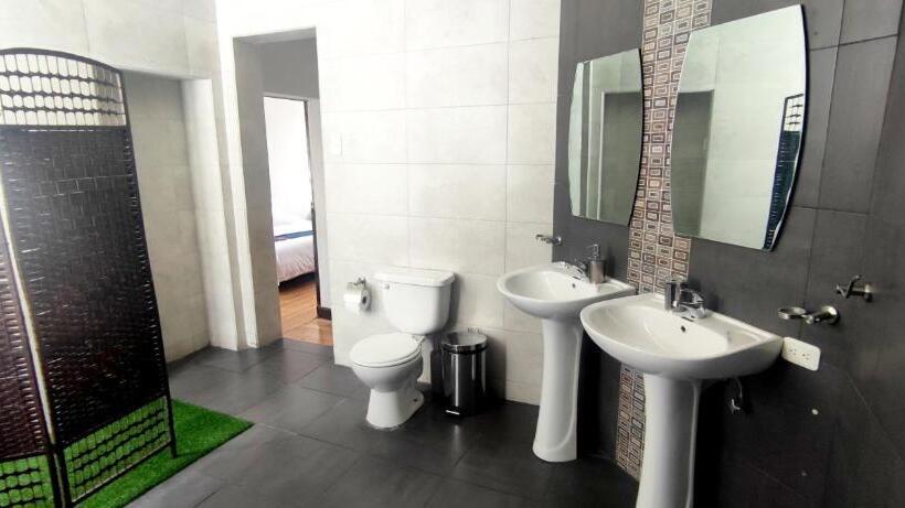 חדר דלוקס, Minka Hostel