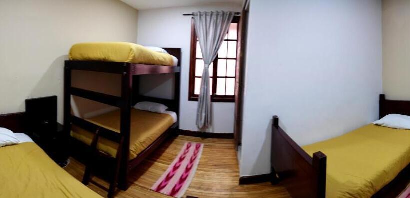 חדר סטנדרט לארבעה, Minka Hostel