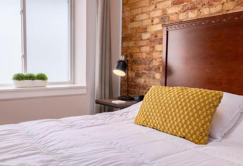 Люкс, Hartwell Suites