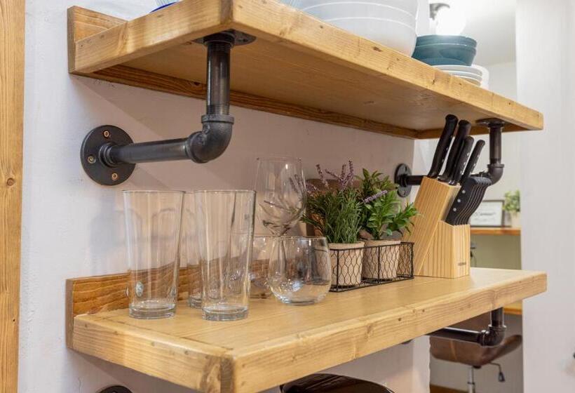 جناح ديلوكس, Hartwell Suites