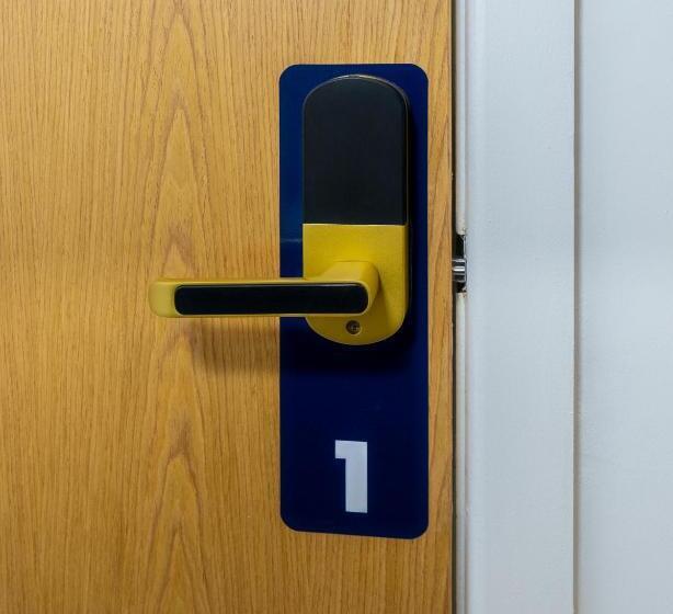 スタンダードトリプルルーム, Kunda House Coventry Road