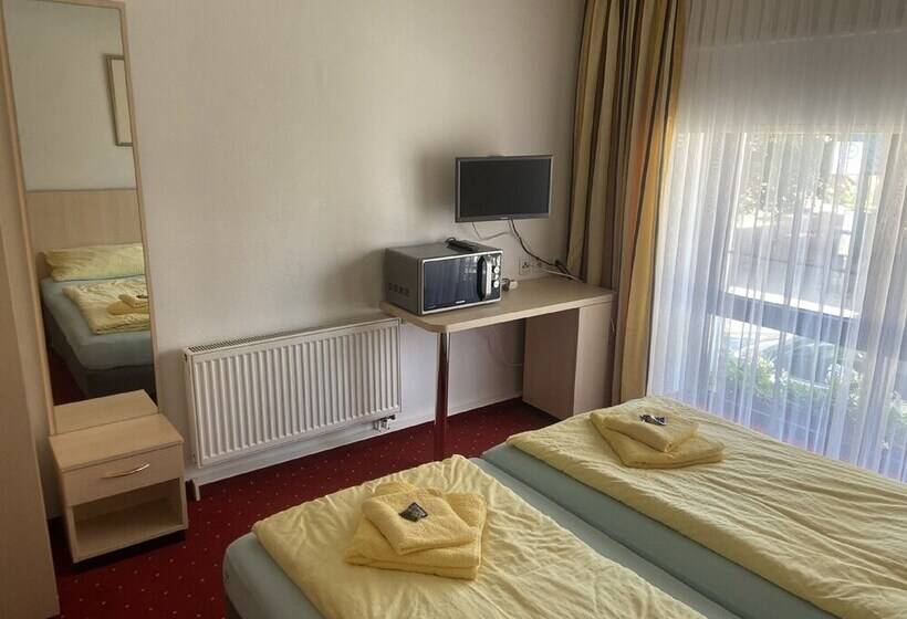 Номер Стандарт Трехместный, Gästehaus Niki