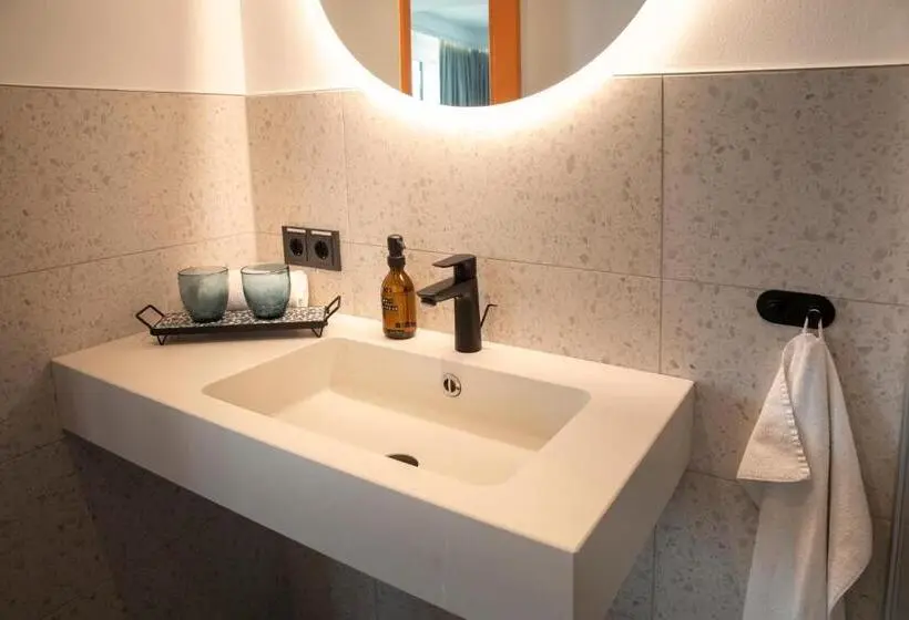 Huoneisto 1 Makuuhuone, Loginn Hotel Offenbach